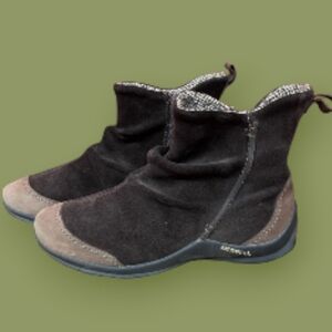 COMFY Suede Slouch Ankle Booties